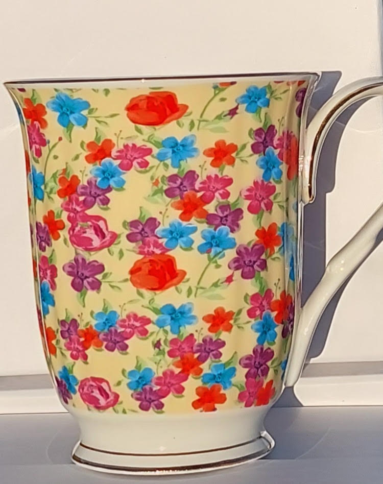 Cream Flower Garden Chintz Beaker
