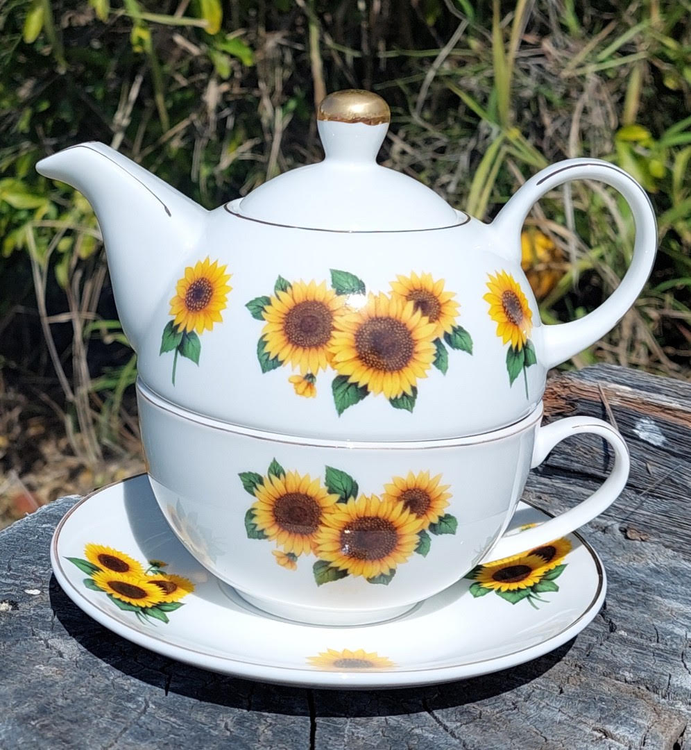 Sunflower Tea for one (Custom)