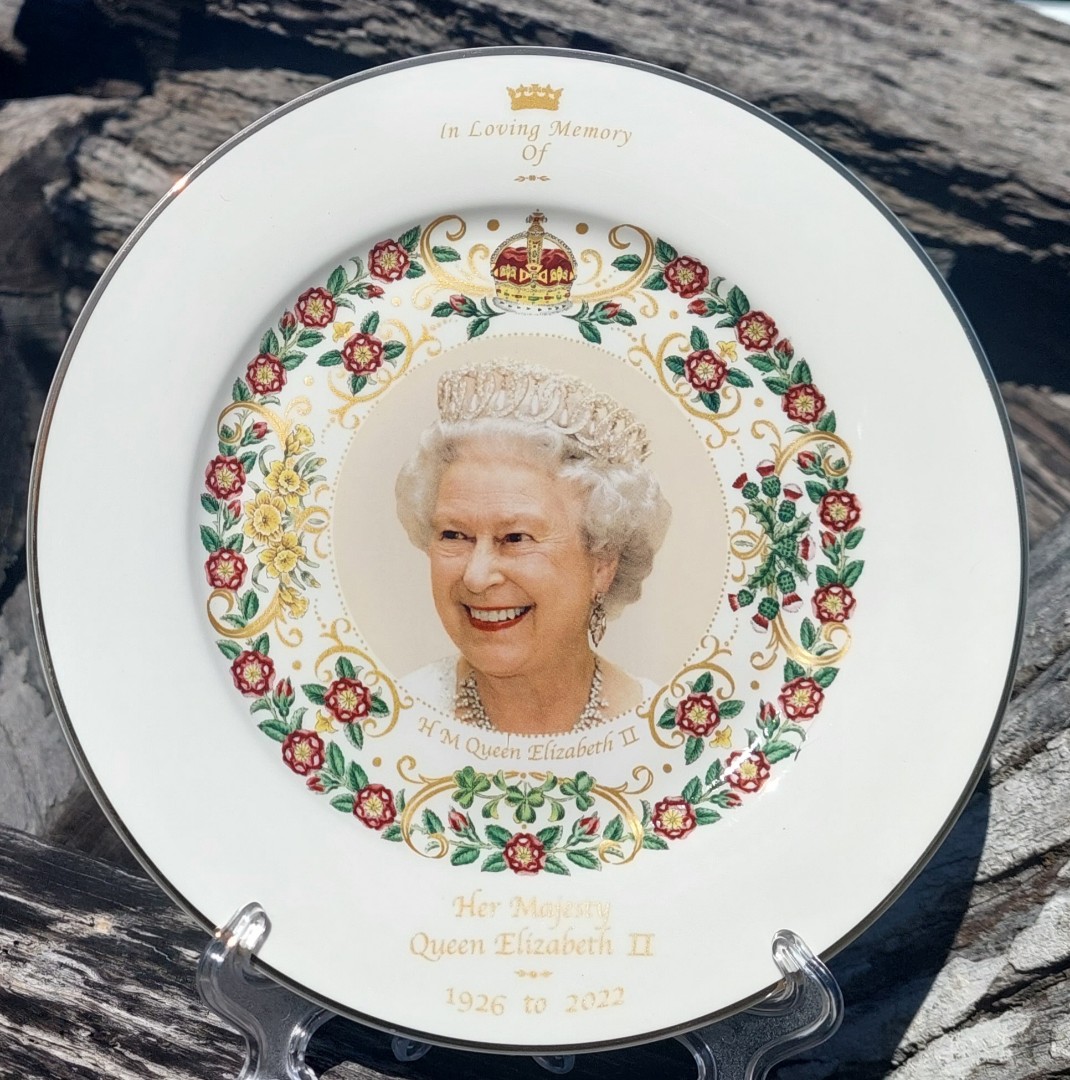 Royal Pieces