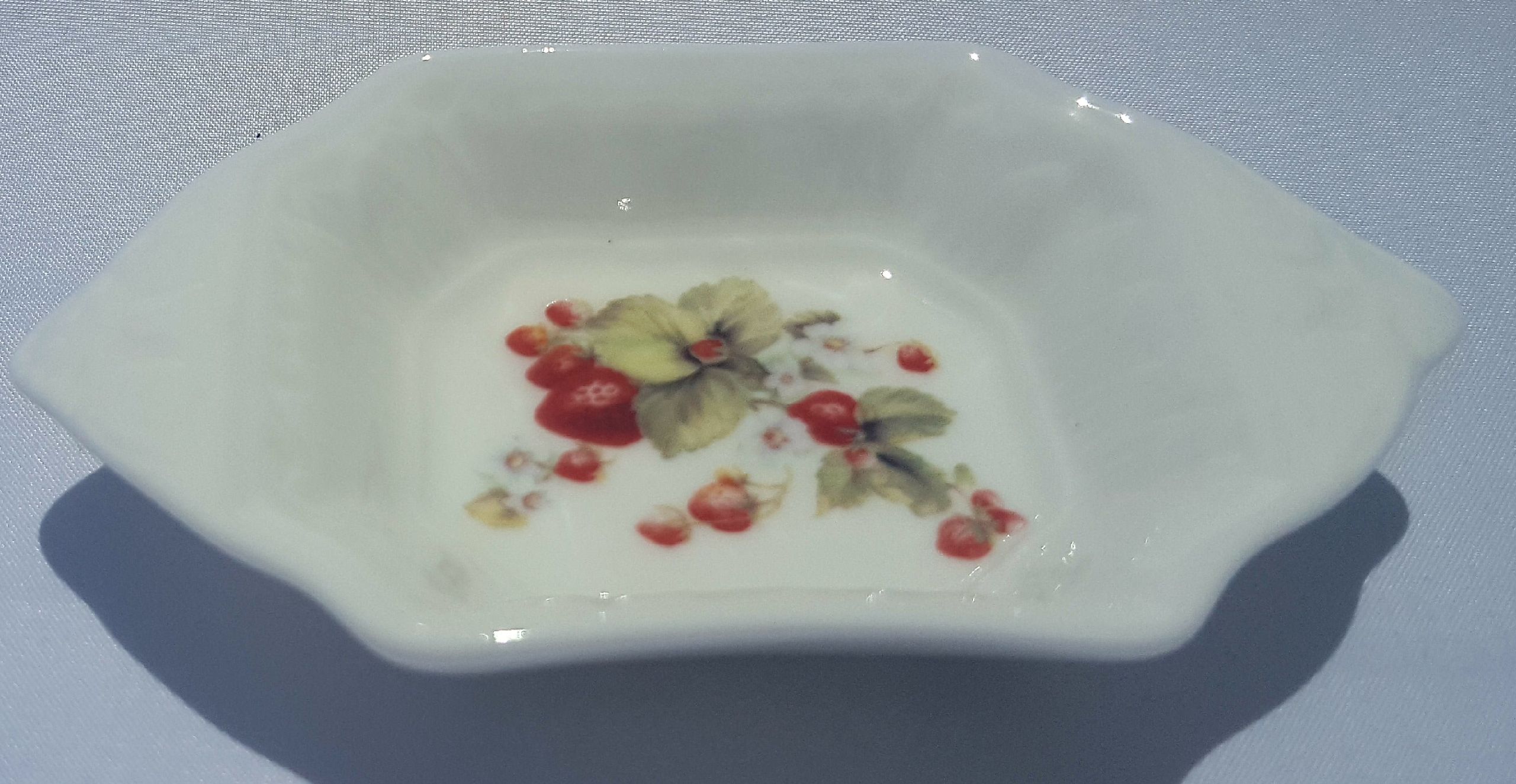 Strawberry Garden no14 Tea Drip Holder (Custom)