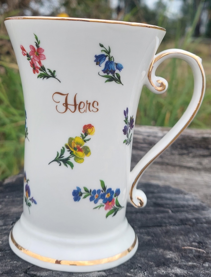 Hers Tall Beaker (Custom)
